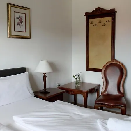 Viktoria Hotel