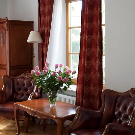 Viktoria Hotel