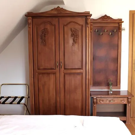 Viktoria Hotel
