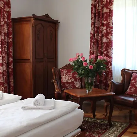 Viktoria Hotel
