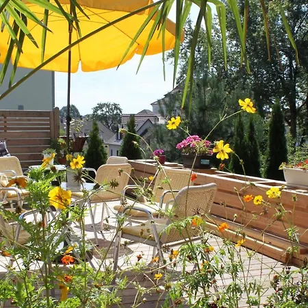 Viktoria Hotel 2*